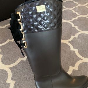 Size 8 PVC Rain Snow Boots